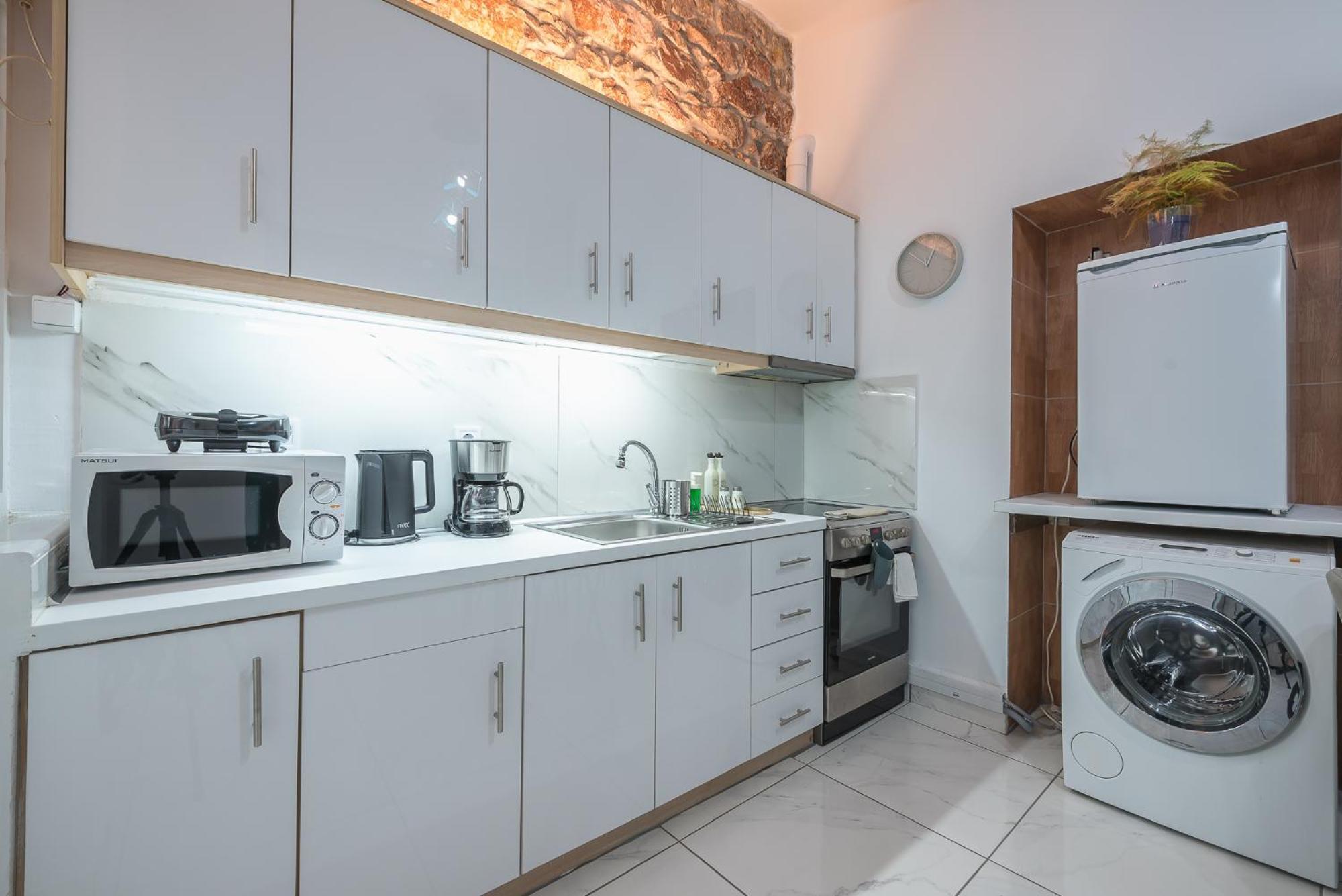 Contemporary Apartment 200M From Acropolis 100Mbps Netflix Афины Экстерьер фото